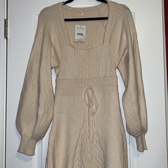 NWT Cream Sweater Dress - Picture 5 of 6